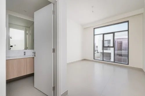4 Bedrooms Villa in The Pulse Beachfront 3 Image