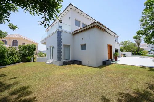 7 Bedrooms Villa in Orange Lake Image