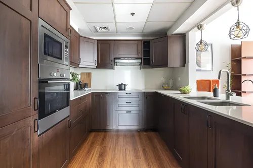 2 Bedrooms Apartment in Marina Quay West Image