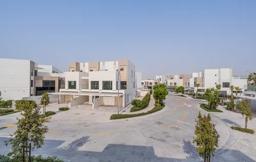 5 Bedrooms Villa in Park Residence 1 Image
