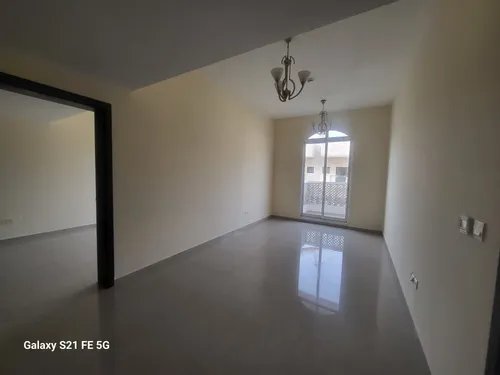 2 Bedrooms Apartment in Hanover Square Image