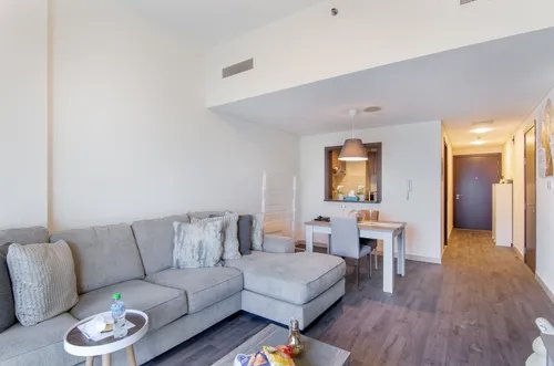 1 Bedroom Apartment in Mazaya 5 Image