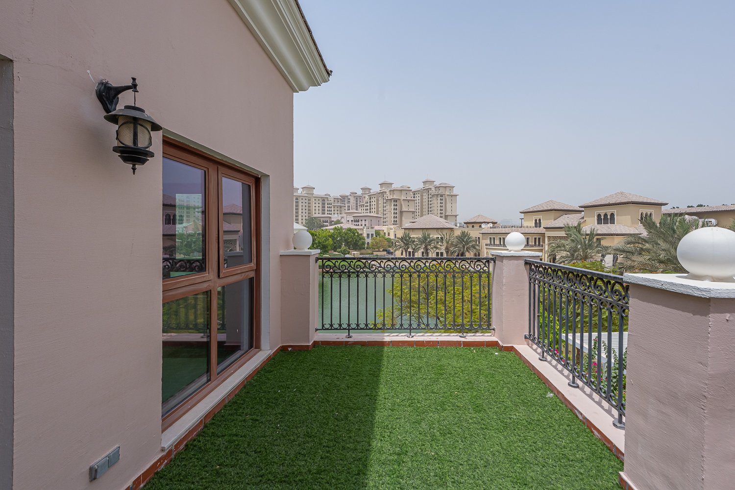 4 Bedrooms Villa in Orange Lake Image